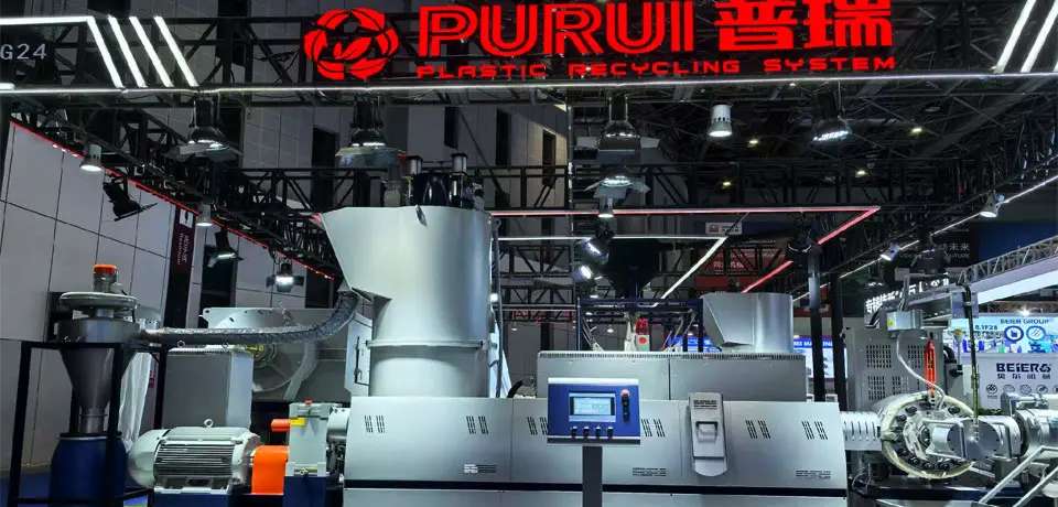 plastic recycling machine factory attend Chinaplas exhibition plastic granulator manufacturer displayed at PURUI stand during Chinaplas exhibition