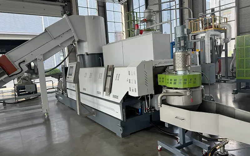 Bag granulator recycling machine 5 PP-raffia-bag-granulation-line