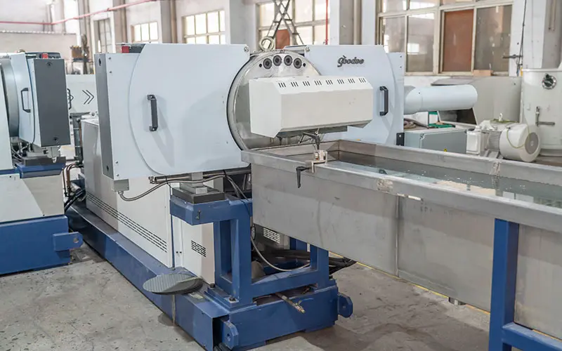 Nylon-filament-yarn-waste-pelletizer