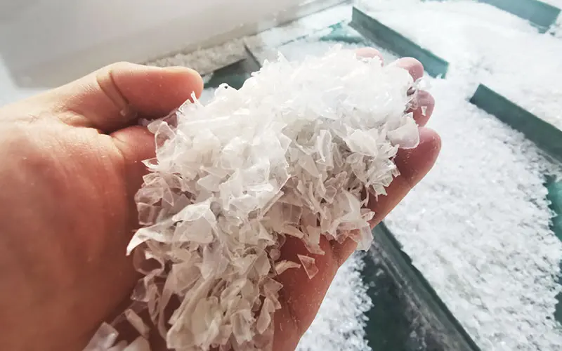 pet-bottle-flakes-recycling