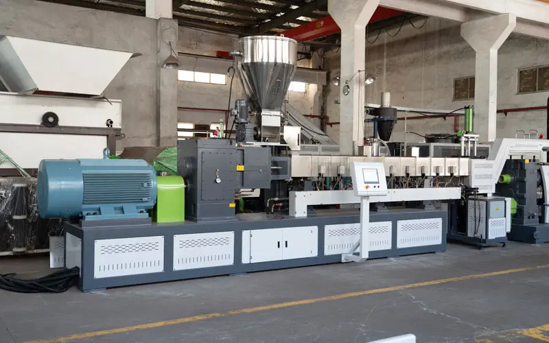 Twin Screw Plastic Granulator – High Efficiency Twin Screw Compounding Extruder for Complete Pelletizing Line 4 plastic-granulator-machine-twin-screw-extruder