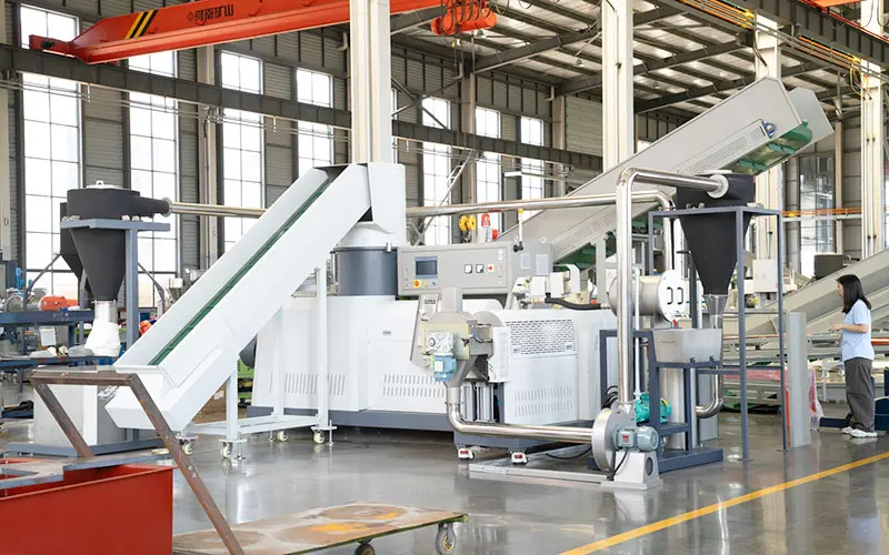 Water-ring Pelletizer | Plastic Pelletizer & Granulator 6 plastic-granulator-with-air-cooling-plastic-pelletizer