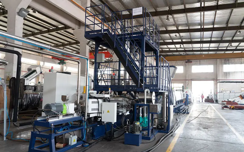 twin-screw-compounding-extruder